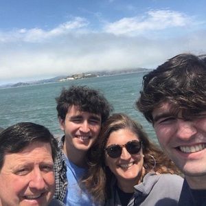 Meet your Posher, Leigh ann